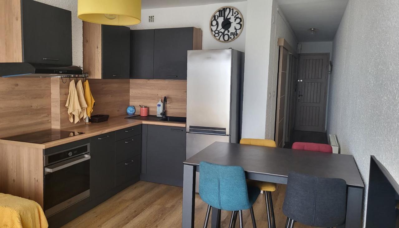 Adorable Petit Appartement Avec Magnifique Vue Sur Le Port De Canet Canet-en-Roussillon Exterior foto