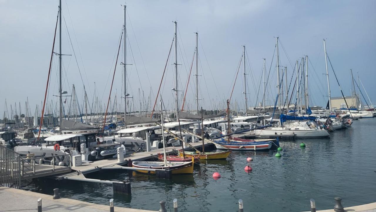 Adorable Petit Appartement Avec Magnifique Vue Sur Le Port De Canet Canet-en-Roussillon Exterior foto